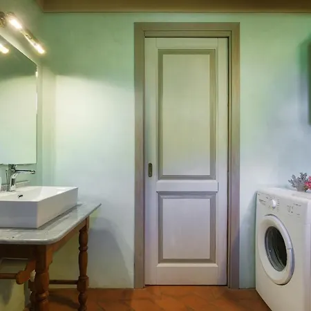 Zaca 6, Emma 빌라 *