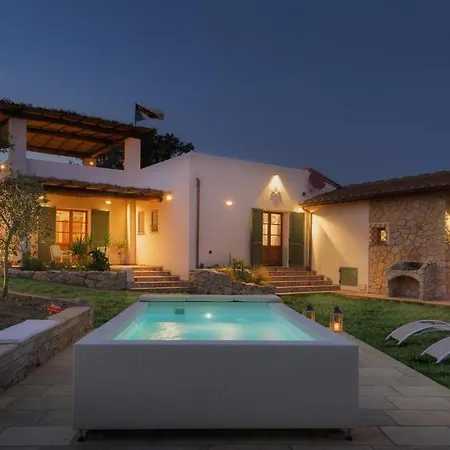 Zaca 6, Emma Villa