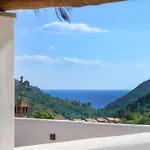 Villa Zaca 6, Emma *